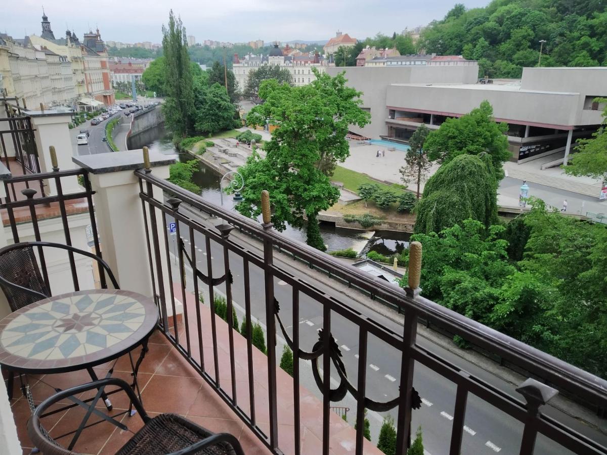 Rezidence Beethoven Apartment การ์โลวีวารี ภายนอก รูปภาพ