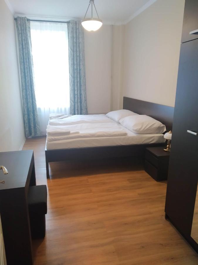 Rezidence Beethoven Apartment การ์โลวีวารี ภายนอก รูปภาพ