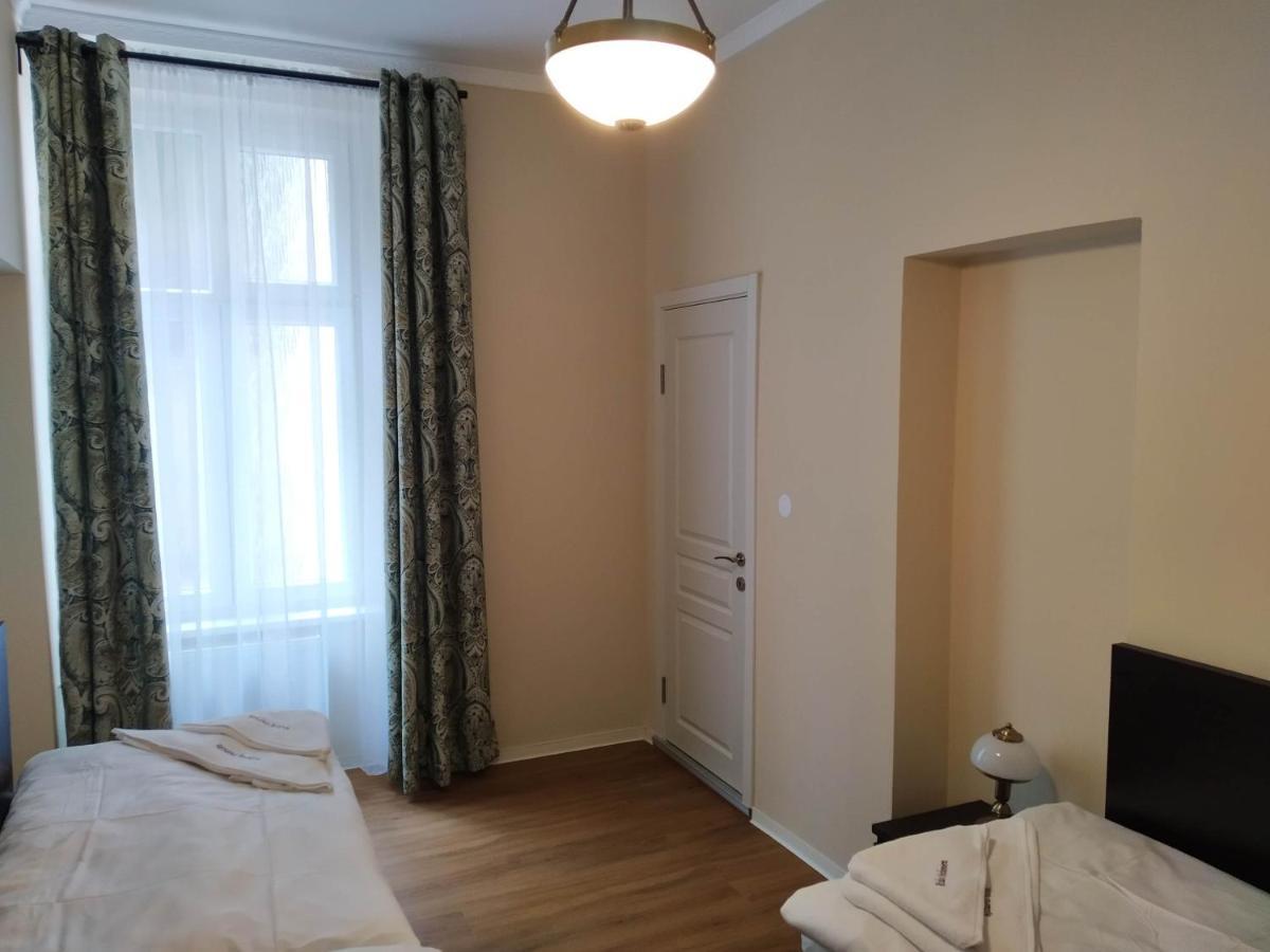 Rezidence Beethoven Apartment การ์โลวีวารี ภายนอก รูปภาพ