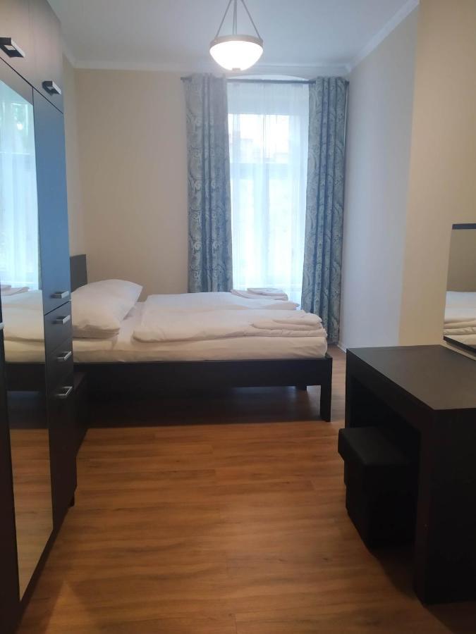 Rezidence Beethoven Apartment การ์โลวีวารี ภายนอก รูปภาพ